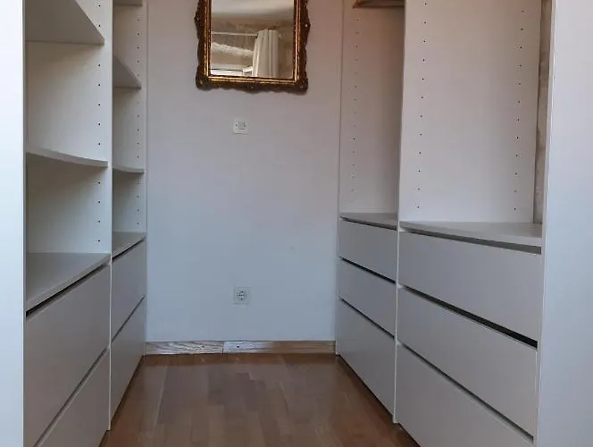 아파트 Kolenda 코츌라